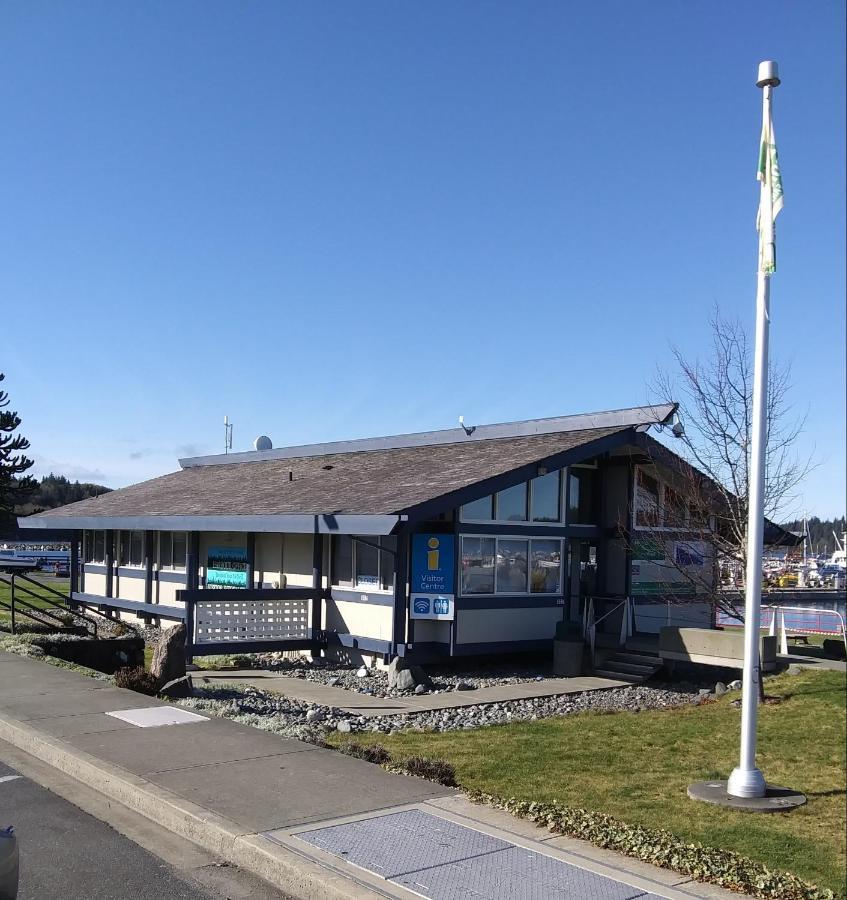 Haida Way Motor Inn Port McNeill Eksteriør billede